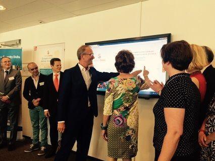 Minister Kamp and Neelie Kroes Visit HSD Campus for Launch StartupDelta.org